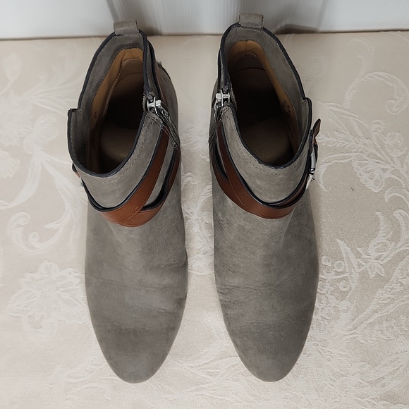 Coach Pauline ankle booties heeled taupe gray brown leather Size 7 - Picture 3 of 15